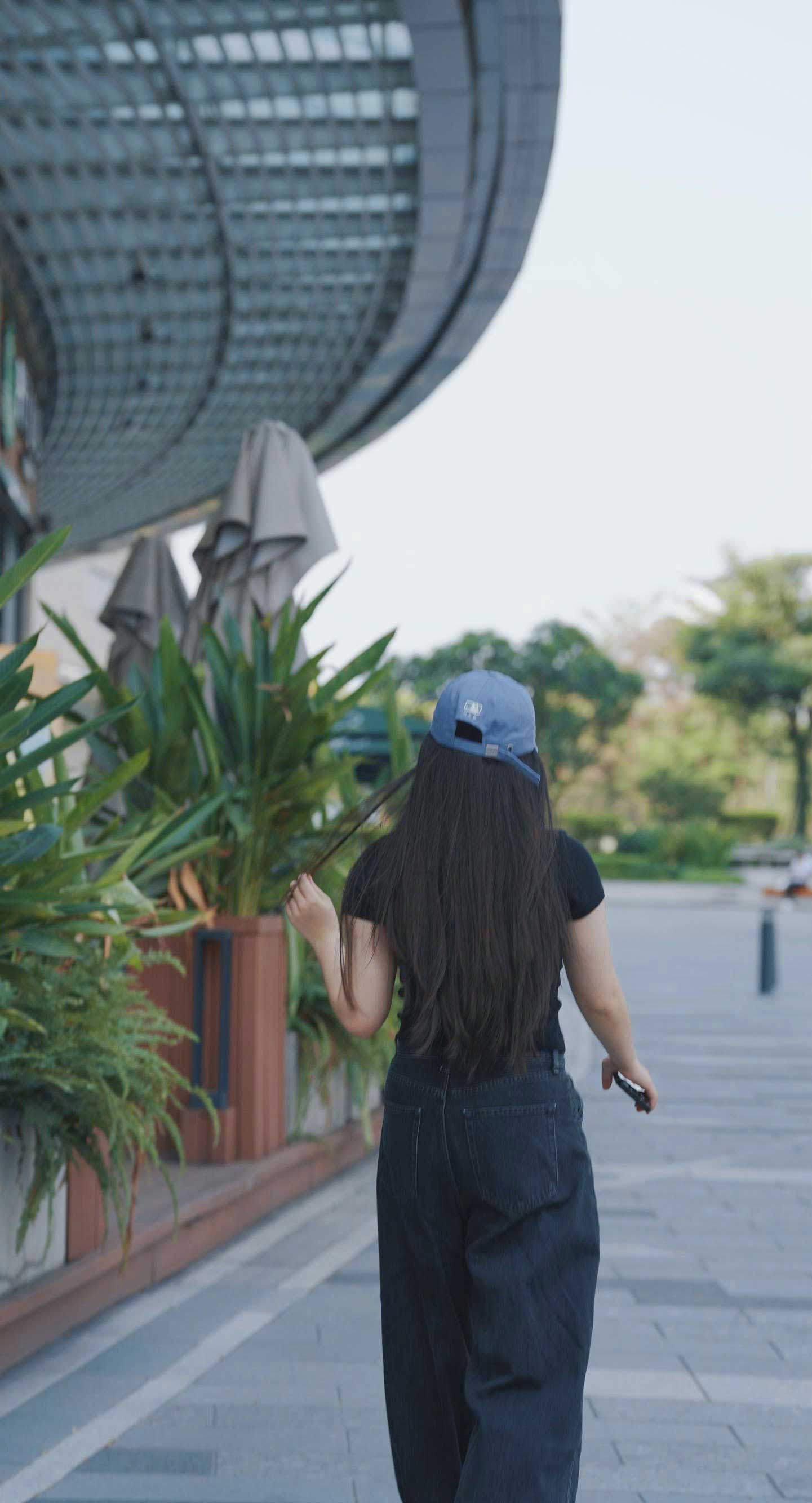 ENИI - Xuống Phố Cùng Enni